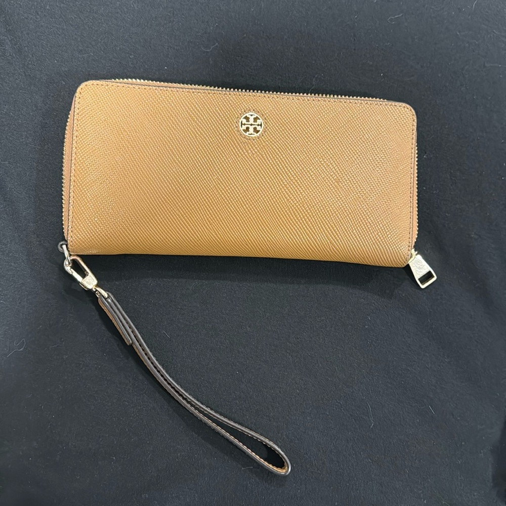 Tory Burch wristlet